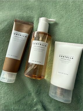 Madagascar Centella Light Cleansing Oil - Ampoule Foam + Soothing Cream Bundle